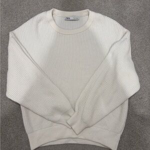 Zara Men's Off-White Crewneck Sweater